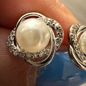 Elegant Silver Pearl Earrings